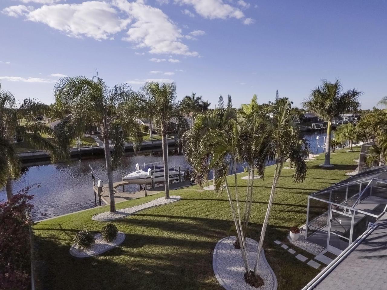 Villa Calusa, Cape Coral Exterior photo