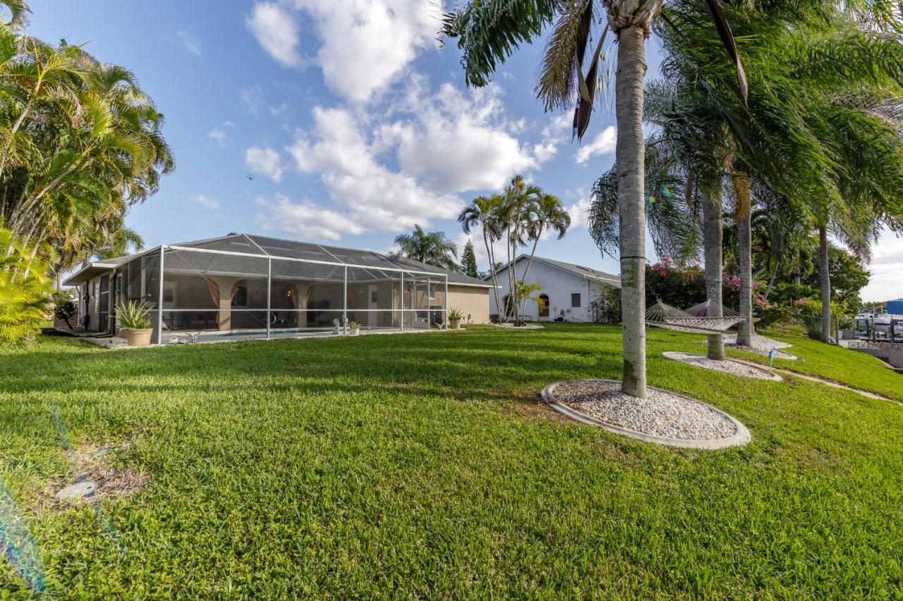 Villa Calusa, Cape Coral Exterior photo