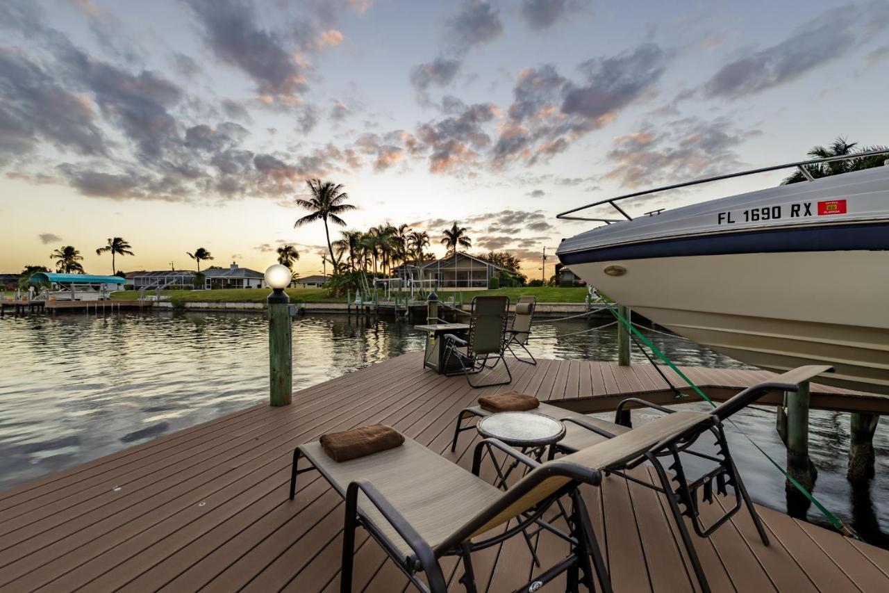 Villa Calusa, Cape Coral Exterior photo