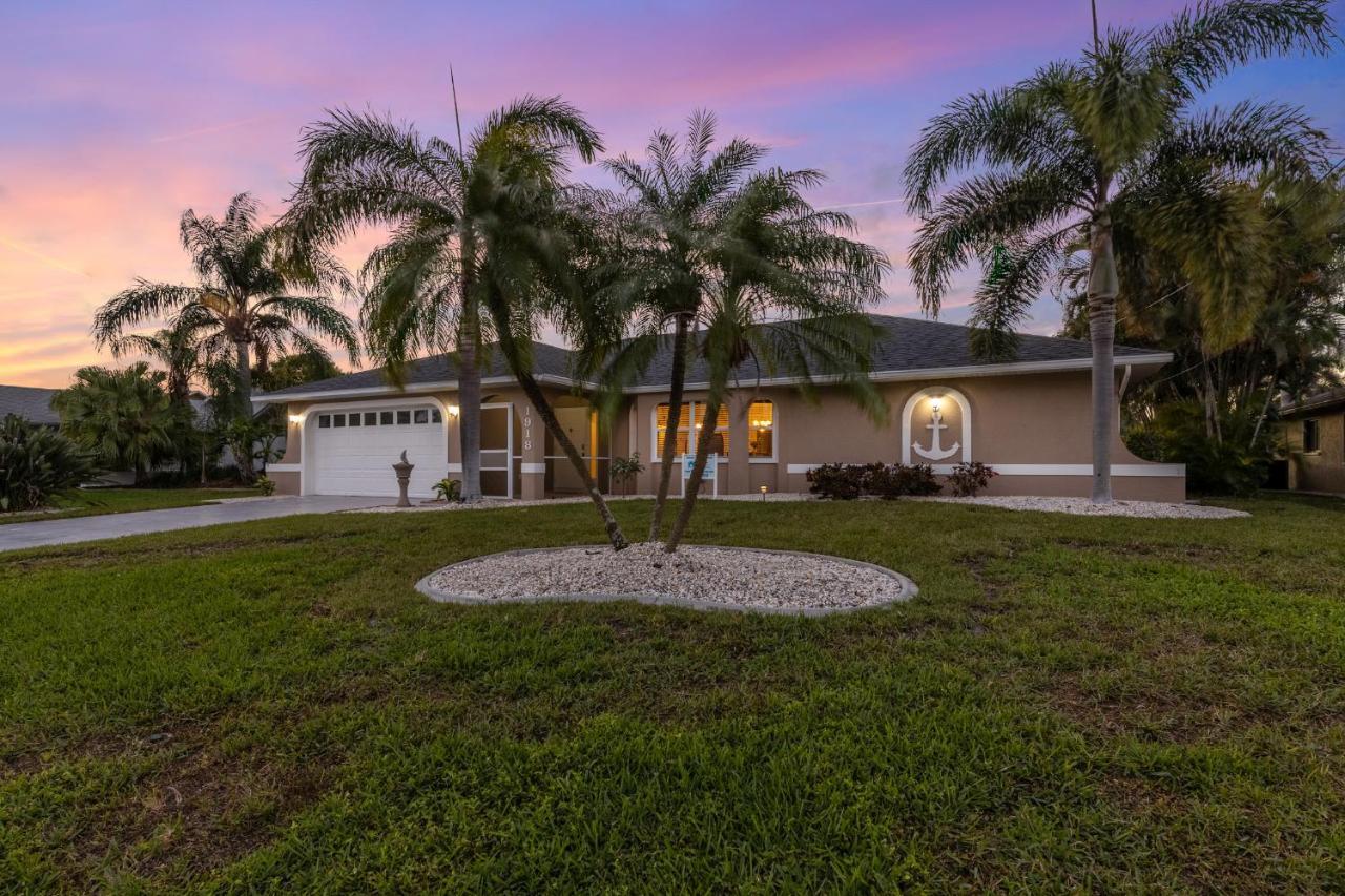 Villa Calusa, Cape Coral Exterior photo