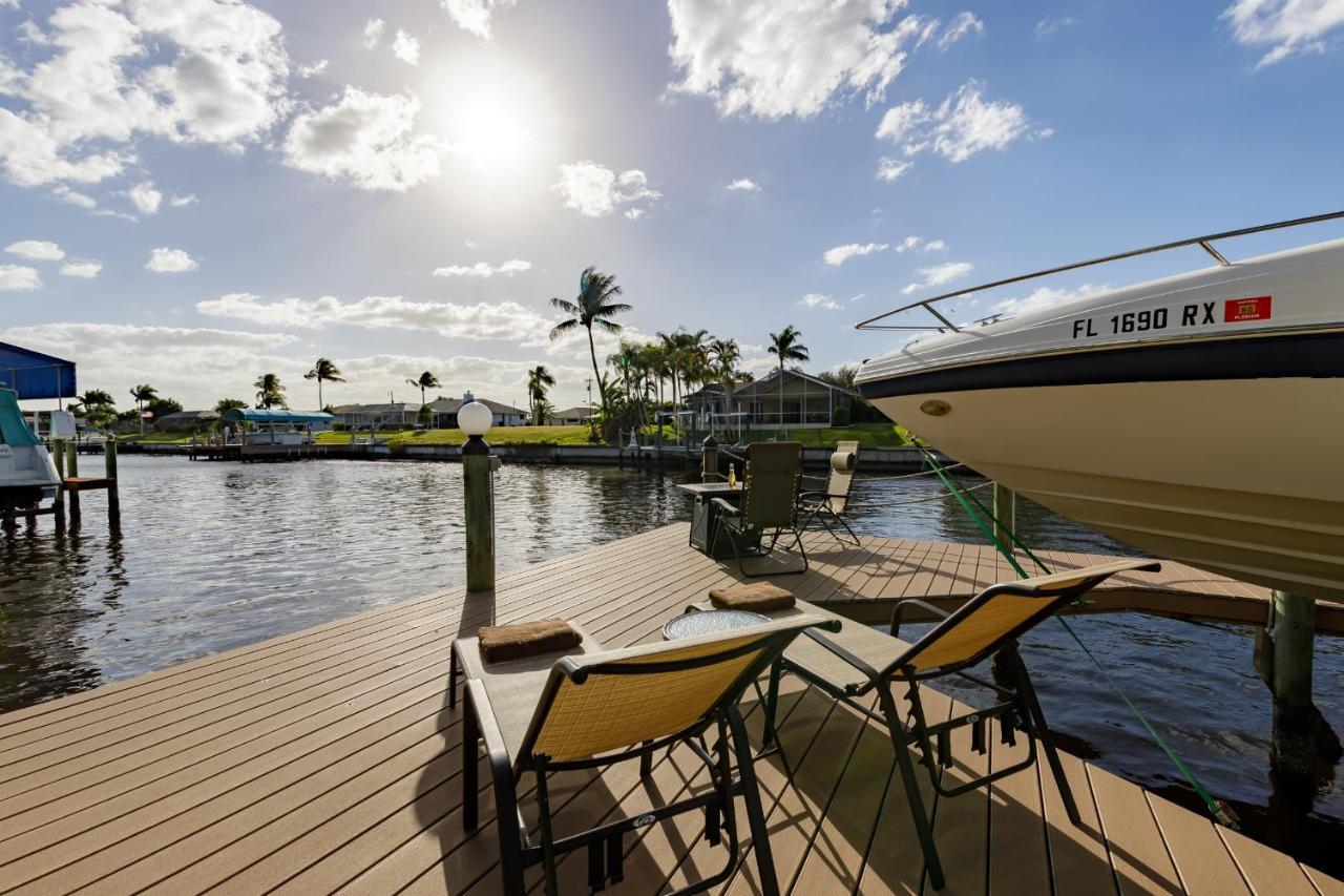 Villa Calusa, Cape Coral Exterior photo